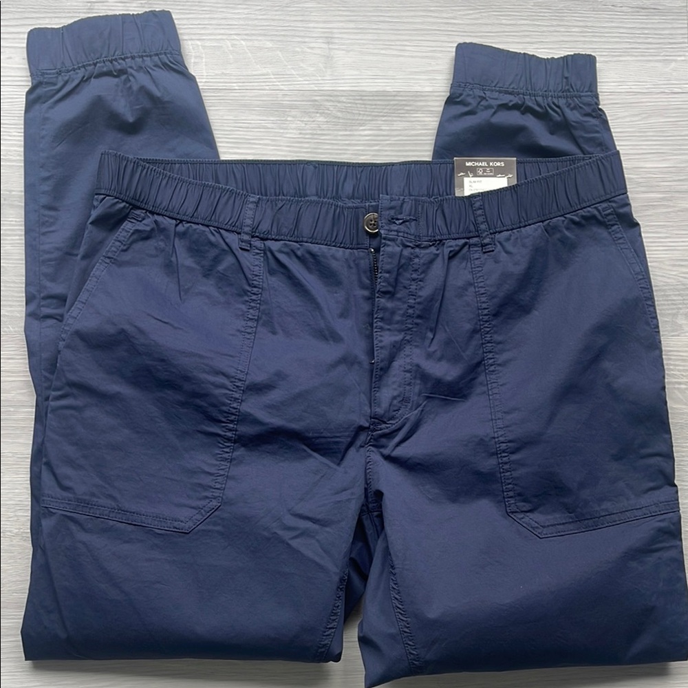 Navy Cargo Pants with Durable Fabric and Relaxed Fit